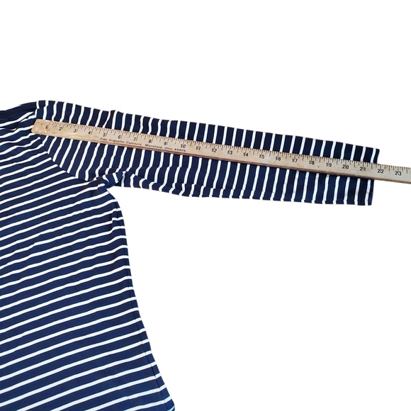 L.L. Bean Navy and White Striped Shirt. Women's XL. H106 - Picture 6 of 9